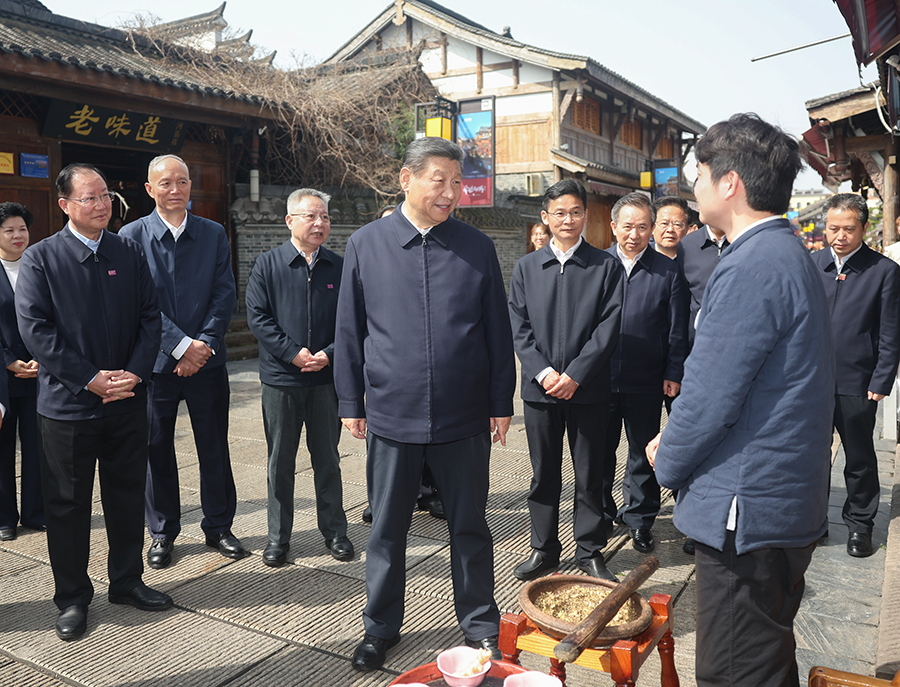 習(xí)近平在湖南常德市考察調(diào)研